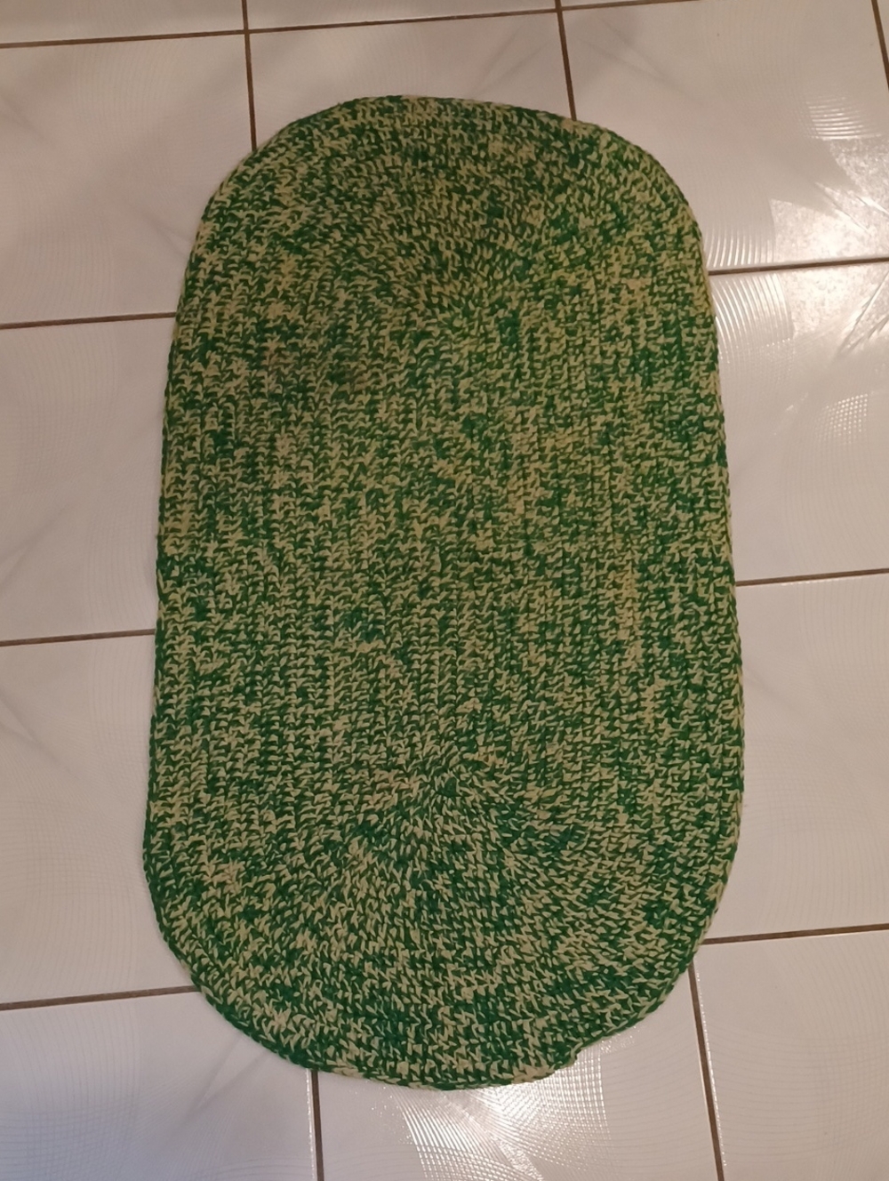 $4 Add-on Oval Knit Green/Cream Rug